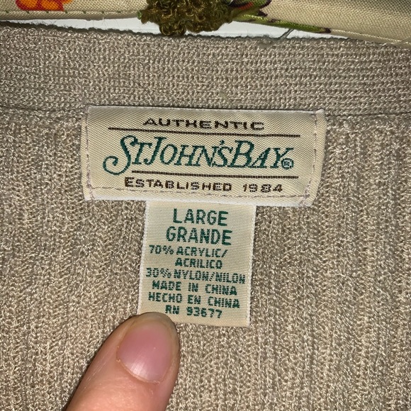 90s St. John’s bay sweaters button up - Picture 5 of 7